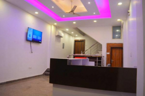 Hotel O Alpha Stay